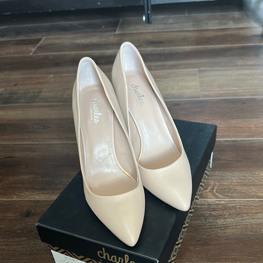 Charles David Cream Stiletto Heels